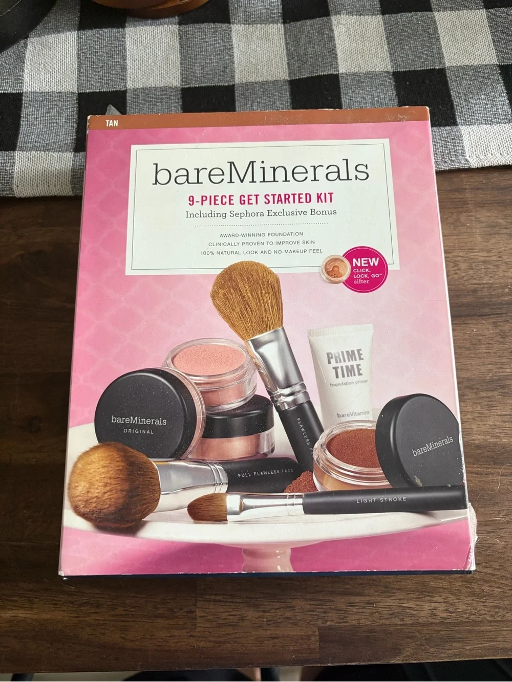 bareMinerals 9-Piece Get Started Kit in Pink and Tan